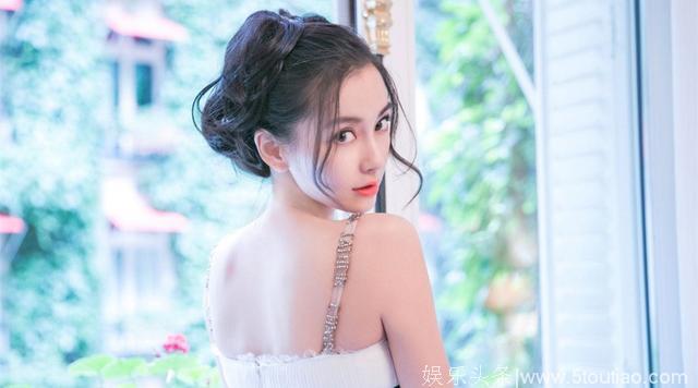 黄晓明这么喜欢Angelababy，看完女星和婆婆的合照，终于知道原因