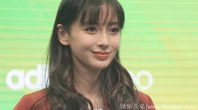 黄晓明这么喜欢Angelababy，看完女星和婆婆的合照，终于知道原因