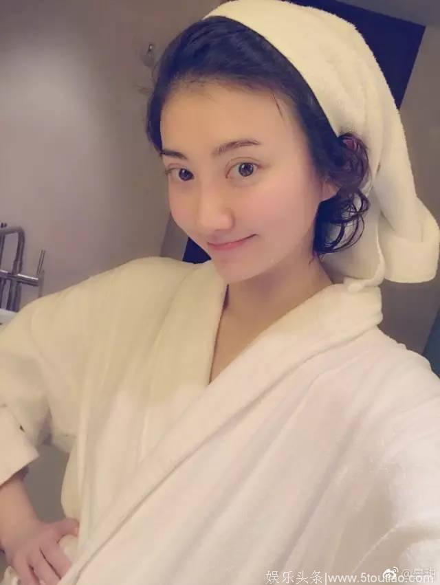 Angelababy素颜被路人秒杀，明星卸了妆真是同一个人？