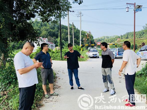 艺苑集团重点项目院线电影《路云和月》剧组走进洋县勘景