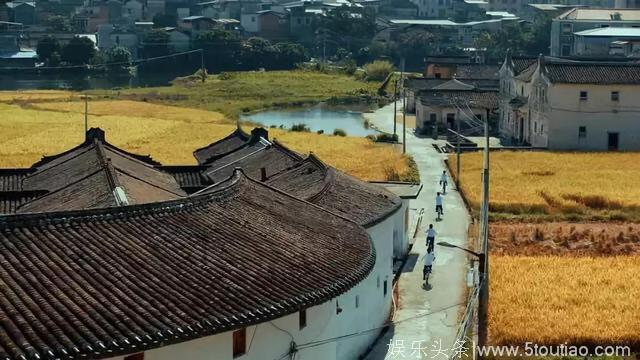 客家电影《纯真年代》8月24日全国公映，一起回到小时候！