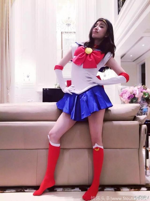 明星cosplay：金晨美成仙，谢娜神还原，范冰冰的妆容太丑了！