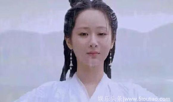 明星淋雨拍戏，杨紫最假，舒畅最让人心疼，杨幂的刘海很嗨！