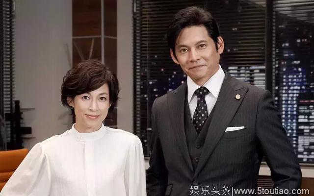 时隔27年共演，“东爱”搭档又一次拯救了收视率