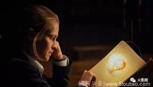 女巫爱上吸血鬼？豆瓣8.4分奇幻英剧是升级版《暮光之城》？