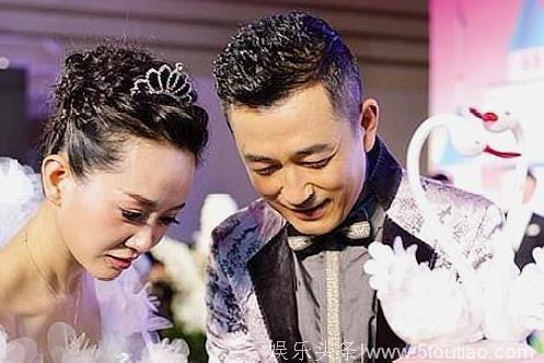 出道18年默默无闻，闪婚嫁给丈夫幸福美满，现与丈夫租房住