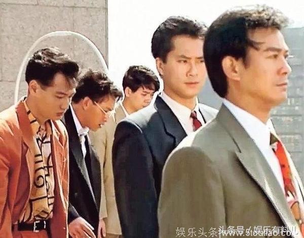 《大时代》丁家四蟹分别26年后再聚首，终于分清吴启明和吴启华了