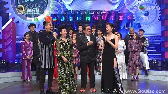 TVB《2018劲歌金曲颁奖典礼》举行，张敬轩四夺最受欢迎男歌星