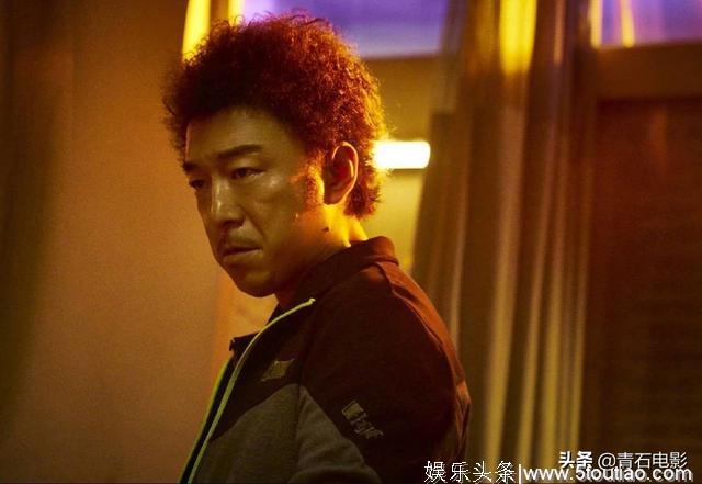 黄渤新片首波影评：上映15个小时票房破3亿，用白酒和外星人建交