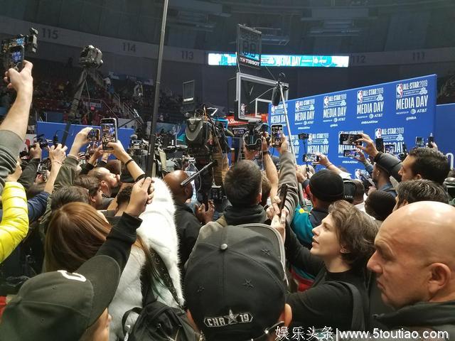 哈登在全明星发布上说了些什么？他如何看待谁才是本赛季MVP