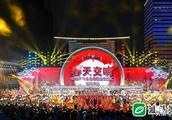 昨晚在时代广场举行的欢乐汇综艺演出太震撼了！