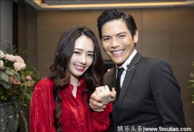 香港娱乐圈大佬向华强之子求婚成功,以为是炒作,结果是事实