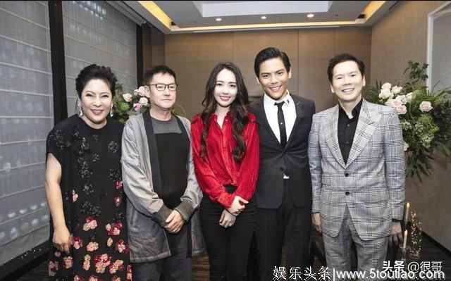 陈岚:向佐妈妈,曾是香港娱乐圈的传奇,如今为儿媳点赞意外圈粉