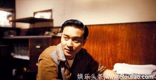 张国荣在香港娱乐圈地位到底有多高？看完真心佩服他