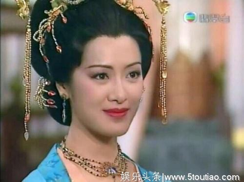 退出香港娱乐圈的明星中，为何卖保险的最多？还有人卖鱼蛋、贴膜