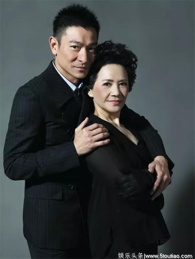 香港娱乐圈“干亲”组合:成龙梅艳芳和歌神老婆原来是“干兄妹”