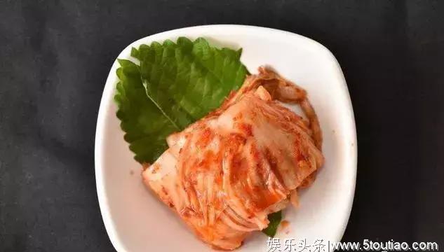 韩国“最好吃”的6种美食，韩剧中常出现图5，网友：都是泡菜吧？