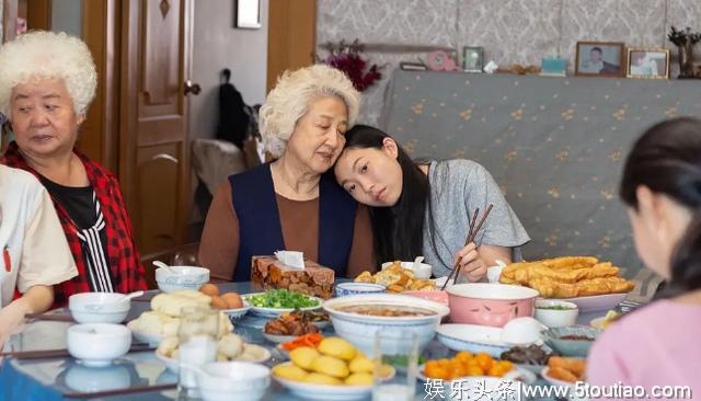 春节档期倒数两周,陷入无片可看的尴尬,却有19部电影挤破头