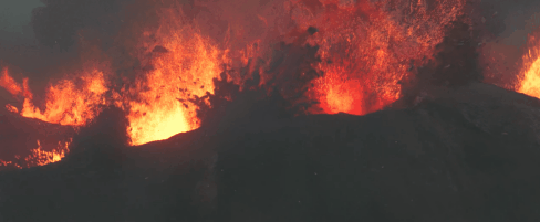 大片级别的韩国灾难电影,偷核弹炸火山,河正宇李秉宪主演