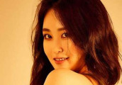 韩女主播申雅英拍写真 演绎别样女人香