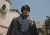 真人版《钢之炼金术师》曝新剧照 罗伊大佐帅气冲天