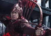 《环太平洋》是吉尔莫。德尔。托罗执导的一部科幻、恐怖、惊悚题材的电影