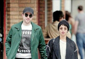 暮光男罗伯特宣布已订婚, 但网友称未婚妻颜值不如暮光女?