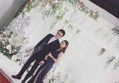 王思聪最富前女友订婚：首富之子王思聪不娶她，她咬牙先挣几个亿，登上福布斯榜，嫁了一个能娶她的人