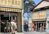 《解忧杂货店》发布预告 人气之作期待满满