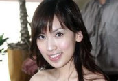 陈若仪和杨颖同为模特和豪门太太, 为何对她们的评价差别这么大呢