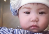 陈冠希晒女儿照片被喷，孩子是无辜的，不明白？