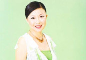 叶蓓为什么要和许巍合唱自己的新歌, 而不是老狼呢?