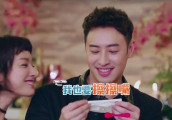 潘玮柏示范如何追女生, 借纸巾偷吻吴昕, 吴昕害羞吐槽他调皮