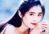 王祖贤近照曝光 魂牵梦萦的美眸子总是令人念念不忘