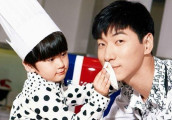 第一次了解张亮老婆, 从不沾风头, 把儿子天天和2岁女儿养得很好