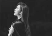 30岁才开始走红, 曾被骂装爹、做作, 但她却用高EQ征服娱乐圈!
