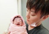 阿沁再当爸! 娇妻花花剖腹产下二胎女儿“朵朵”
