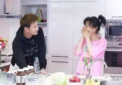 潘玮柏偷吻吴昕唇印, 无尾熊cp成现实?