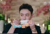 潘玮柏偷吻吴昕唇印, 刘信达出来搞事情蹭热度?