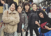 小S在微博晒出女儿们去参加夏令营, 希望他们学会独立慢慢长大!