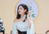 被我们来了陈妍希的那对羽毛耳环圈粉了