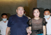 香港娱乐大亨林建岳庆60大寿, 甘比搀刘銮雄道贺