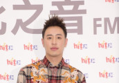 潘玮柏父亲节体验当爸 想生一男一女