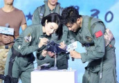 一合体就撒狗粮, 这个夏天太多明星拿公费谈恋爱啦