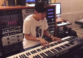 林俊杰狂飙高音庆新加坡建国52周年 最后结尾笑翻