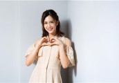九把刀摸头满血复活 刘奕儿认爱洪天祥没代沟