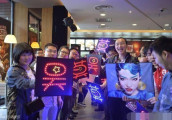 有哪些自认为很红的明星, 到机场后却没有人接机?