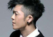 薛之谦捞过气歌手合唱《等我回家》! 快男王栎鑫原来这么会唱!