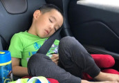 陈小春确认带儿子参加《爸爸去哪儿5》, 小山鸡照片曝光