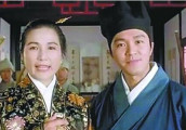 当年和星爷一起演华夫人的她而今老成这样了, 但看着很亲切